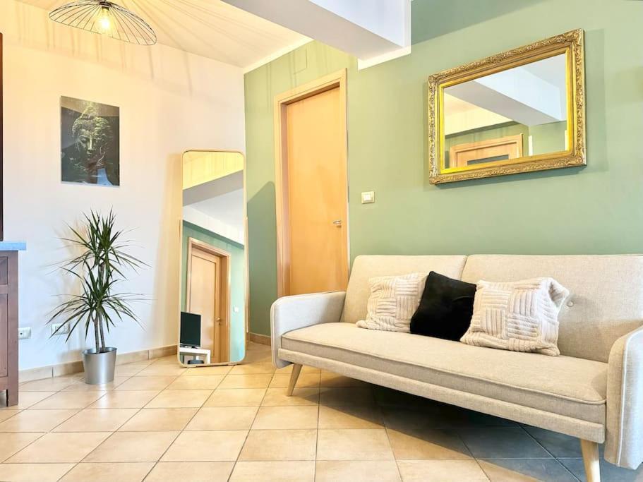Casa Nel Verde - 4 Posti Letto Apartment Chiaravalle Ngoại thất bức ảnh