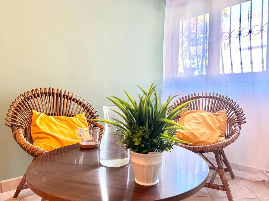 Casa Nel Verde - 4 Posti Letto Apartment Chiaravalle Ngoại thất bức ảnh